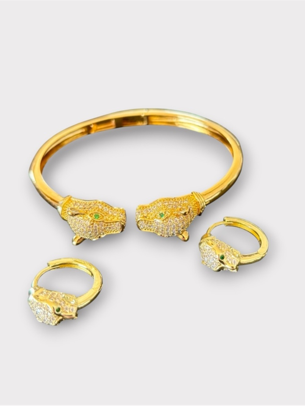 Crystal Panther Head Bangle and Earrings Set Gold Tone with Emerald Eyes Size M